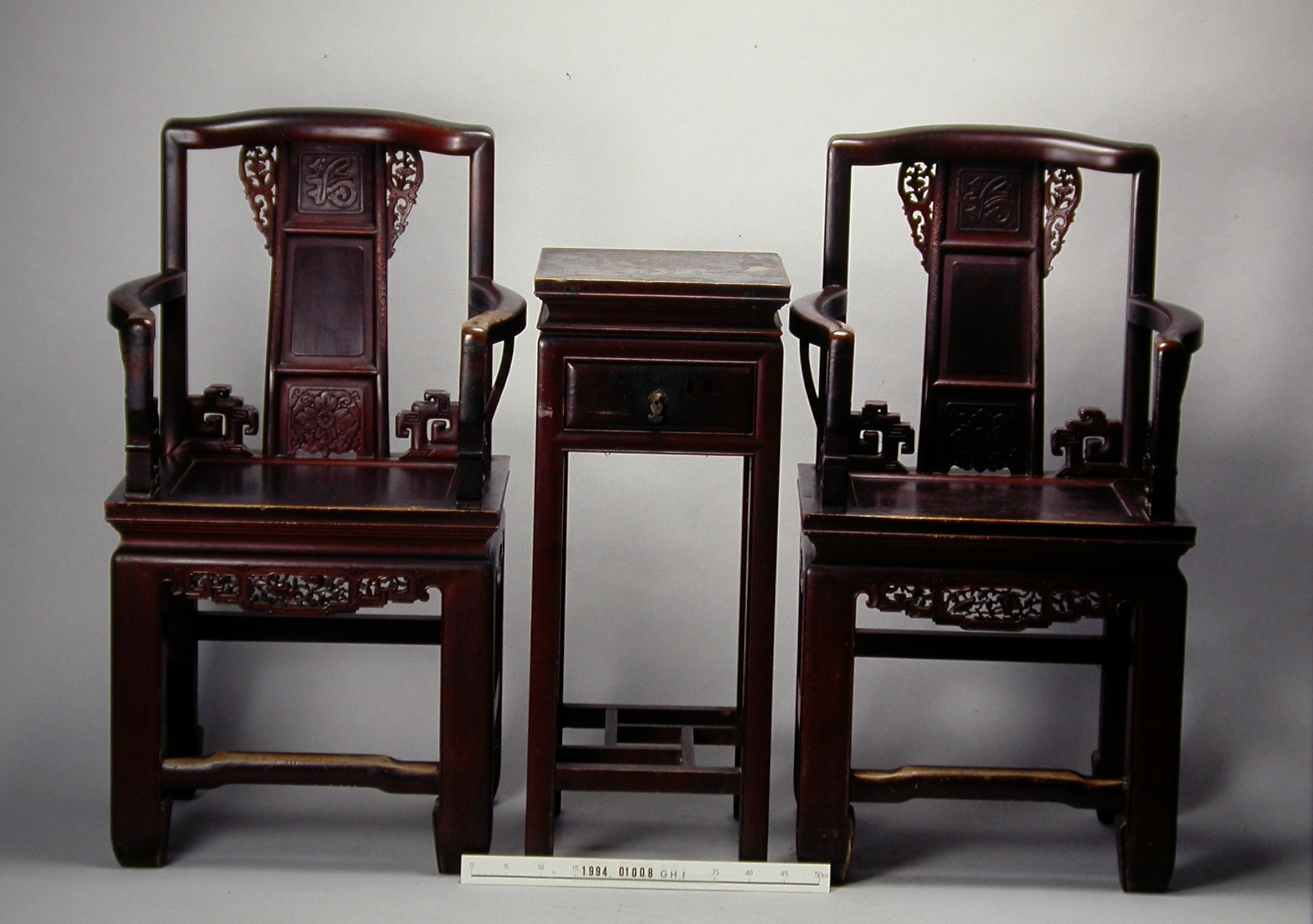 太師椅〈台北市政府民政局藏  方紹能拍攝〉