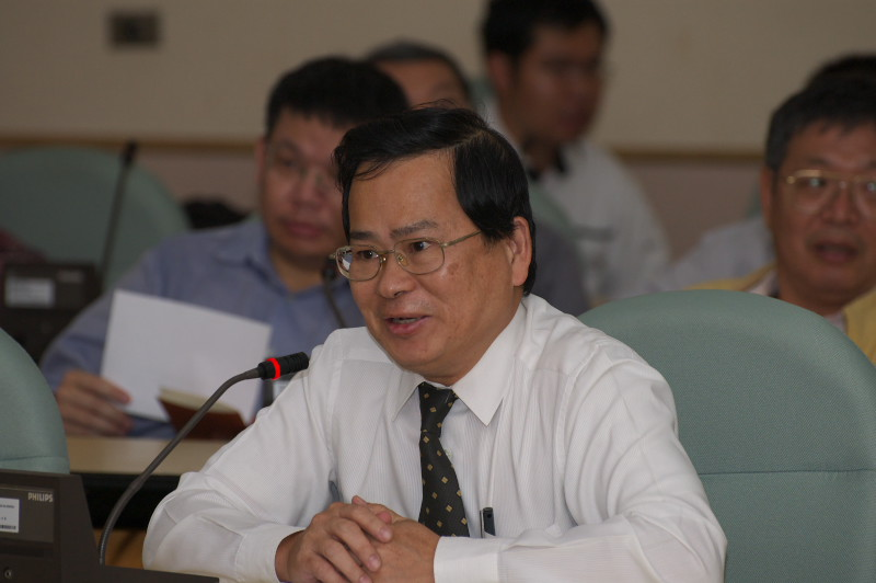 謝館長嘉梁介紹講師