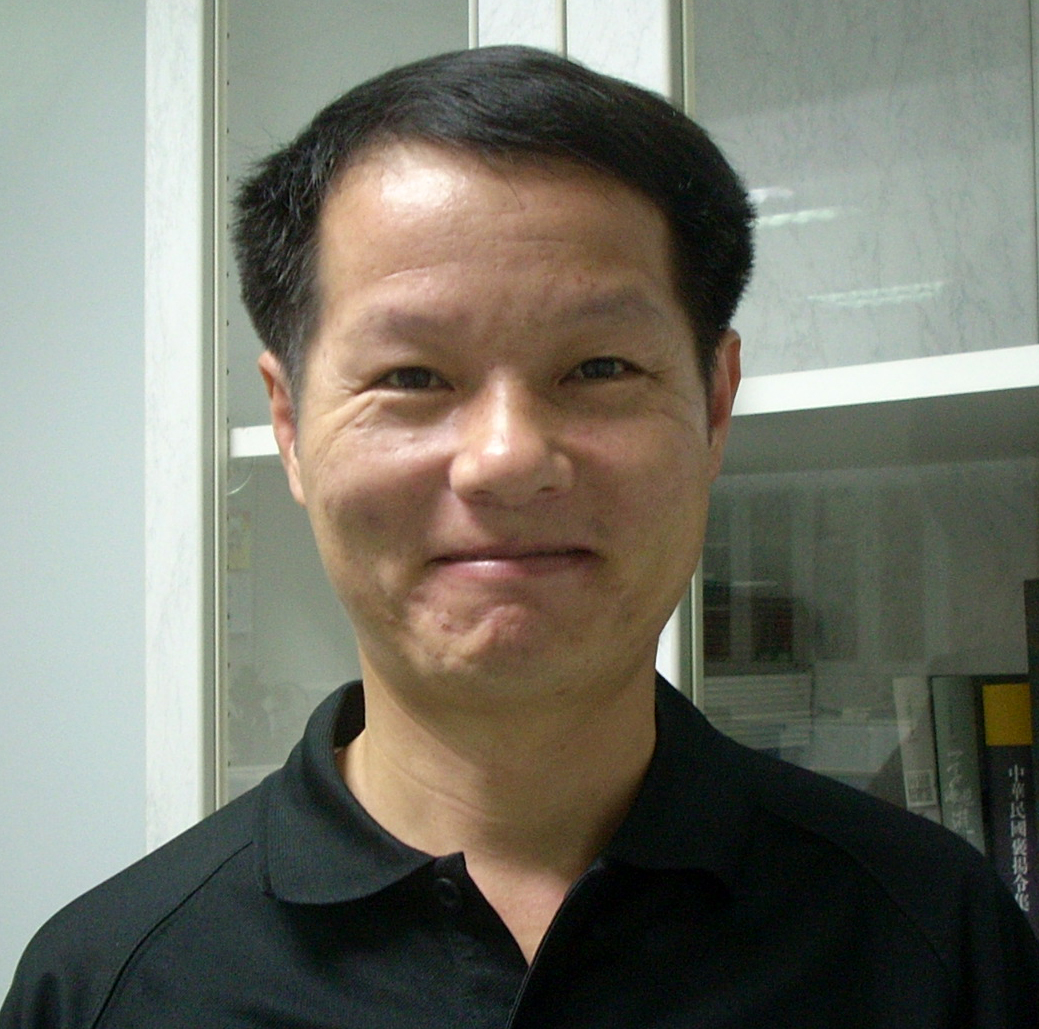 洪國藩先生獲選為績優工友