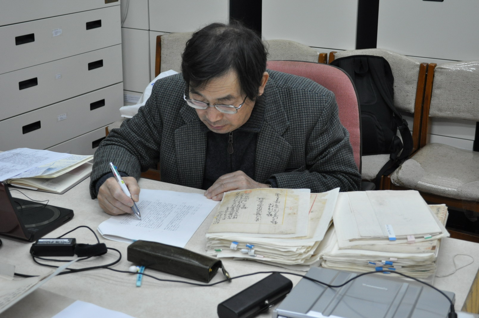 日本中京大學社會科學研究所所長檜山幸夫教授