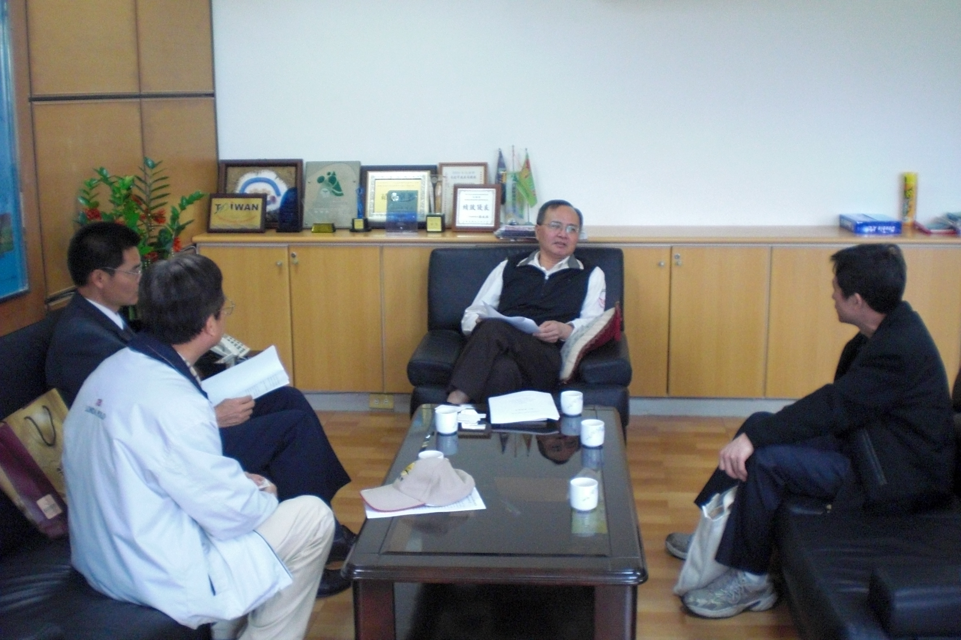 劉主任秘書澤民一行拜會觀光局澎湖國家風景區管理處邱處長長光