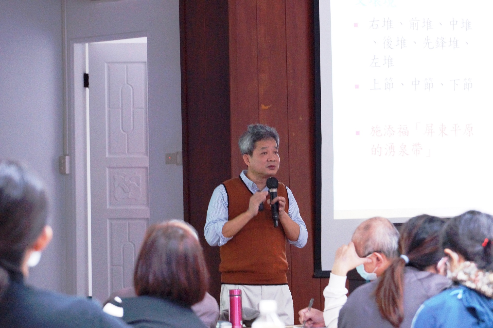 圖1：李文良教授演講