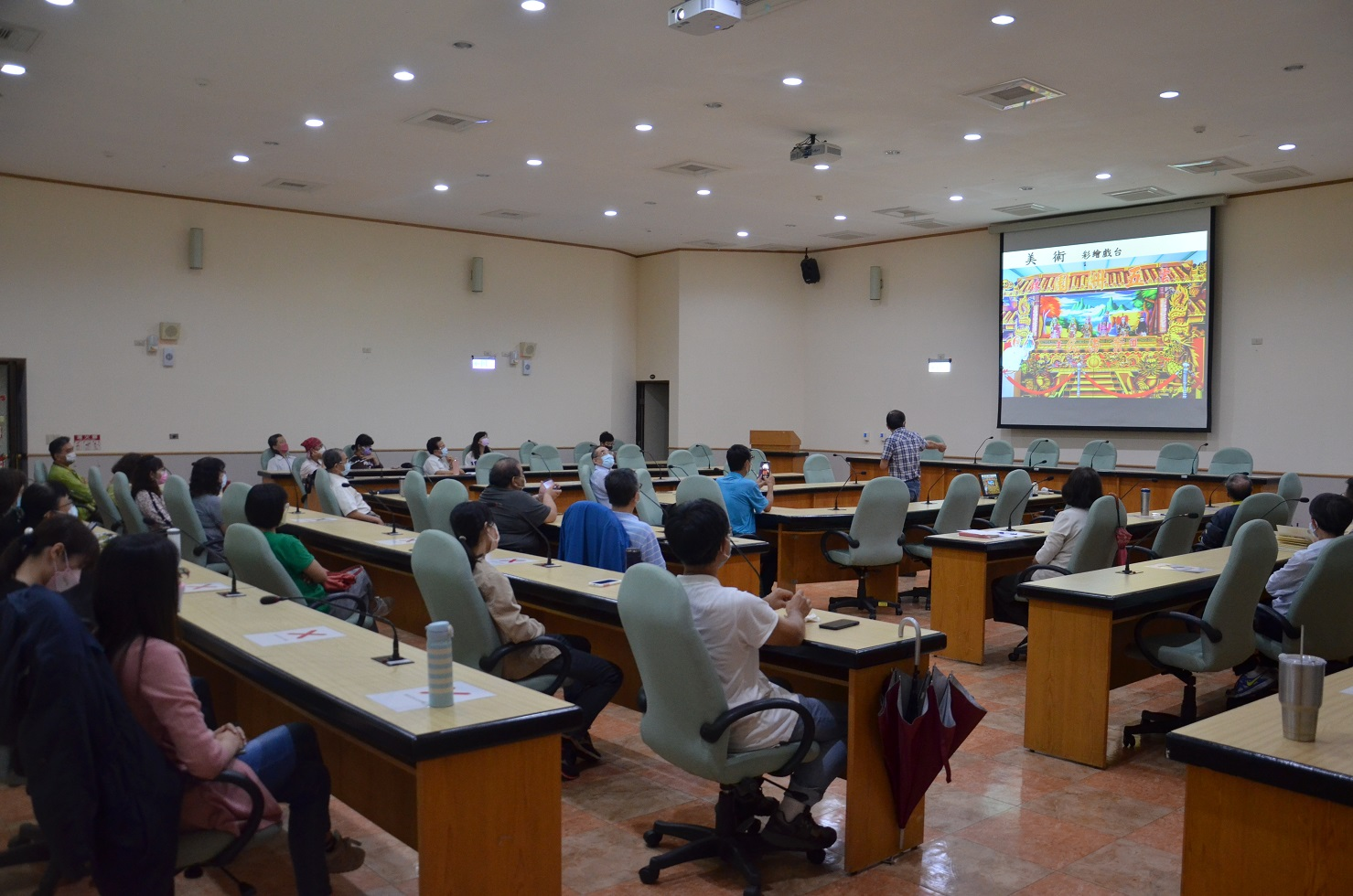 圖2：演講現場學員參與情形