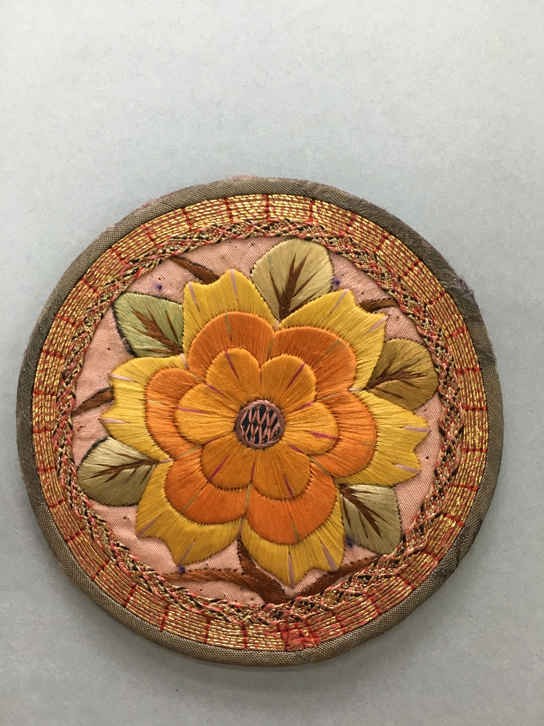 圖6：花草圖案繡片