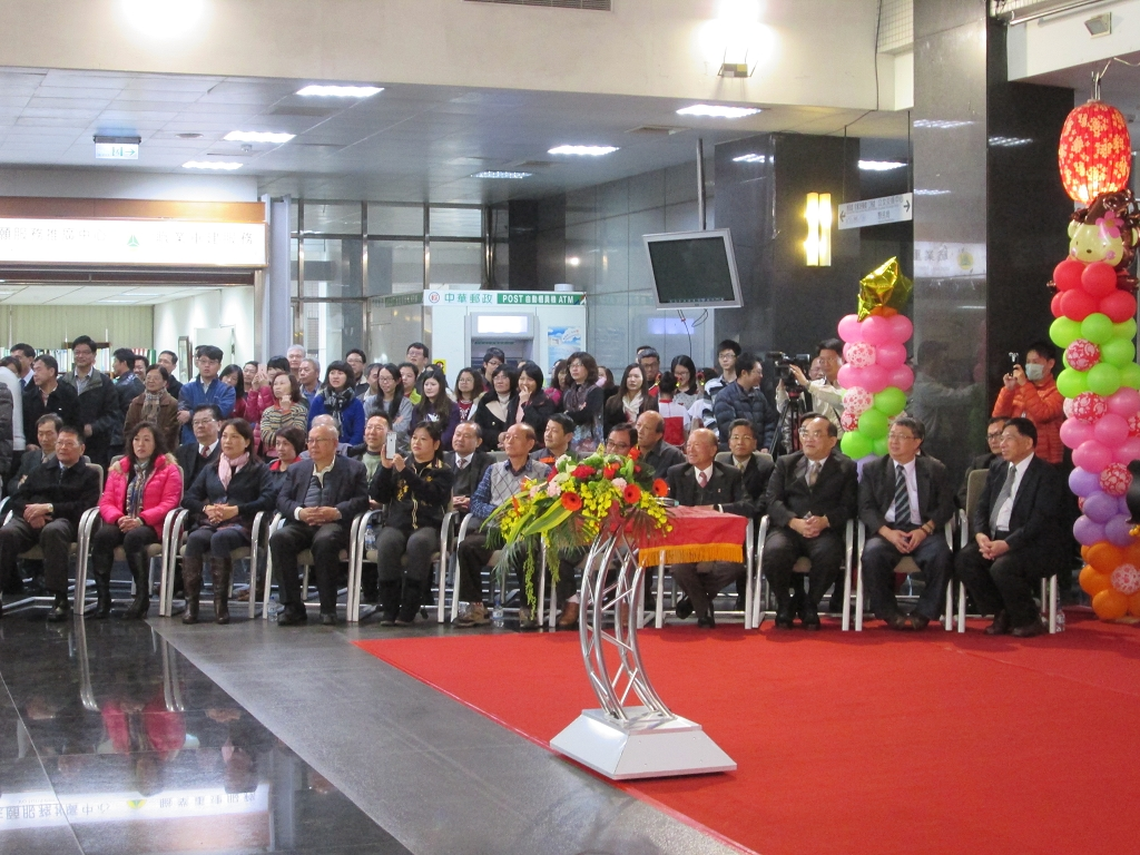 圖3：欣賞民俗舞蹈表演