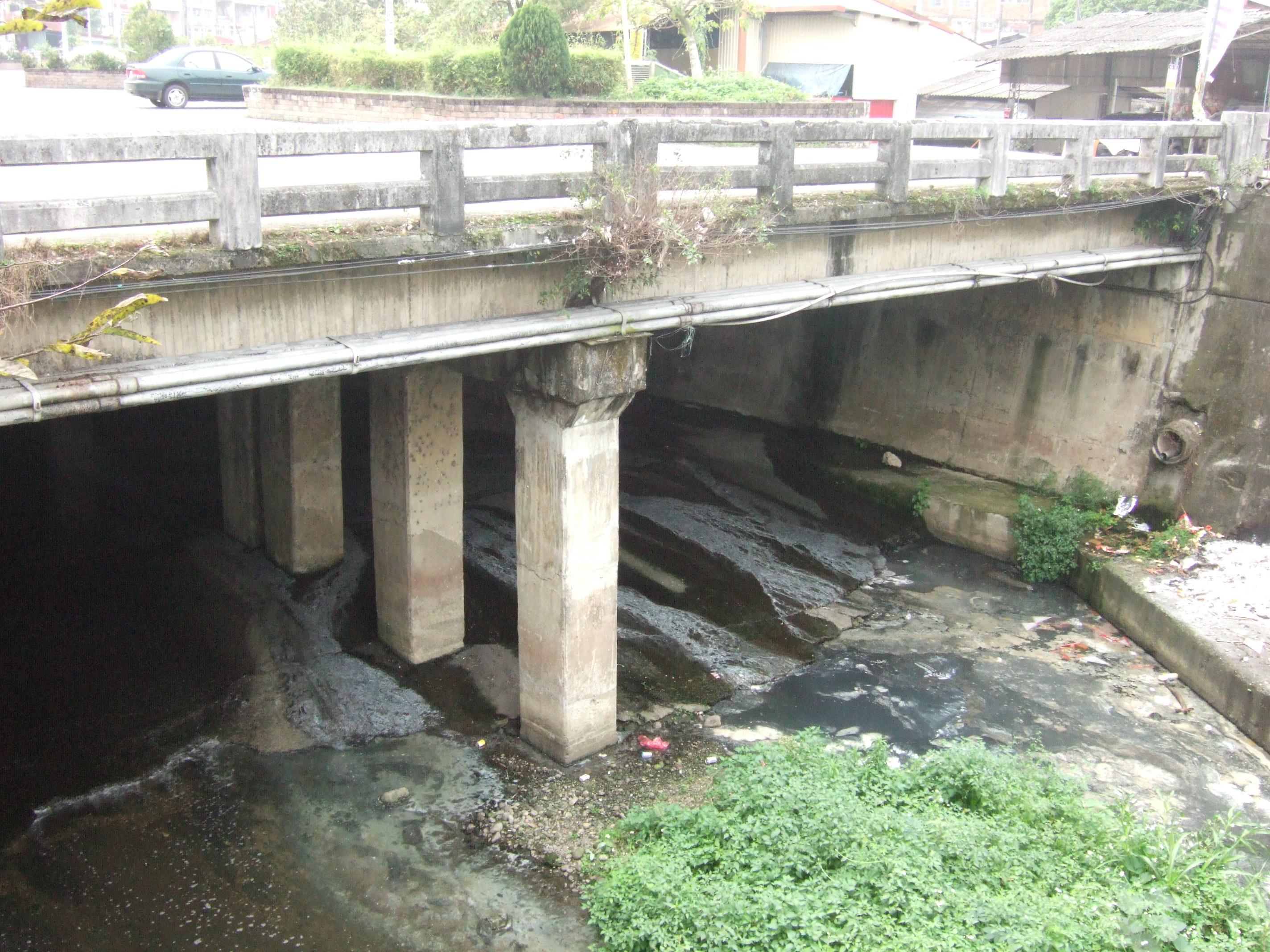 桂林橋下如今清流不再﹝羅凱元先生提供﹞