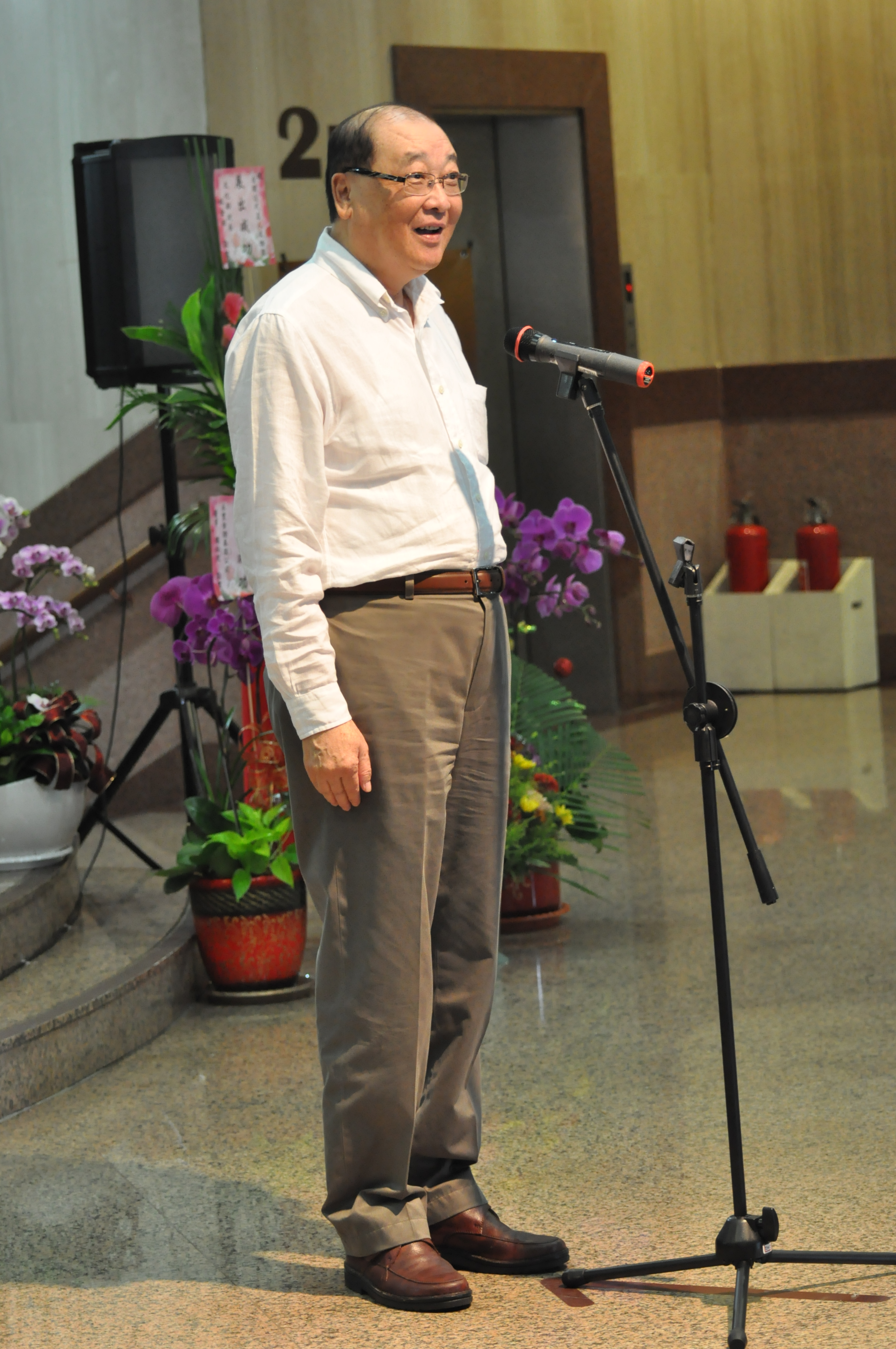 臺灣省文化基金會洪董事長孟啟致詞