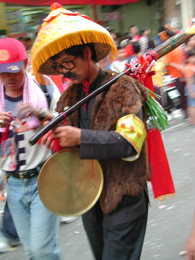 報馬仔造型與執器