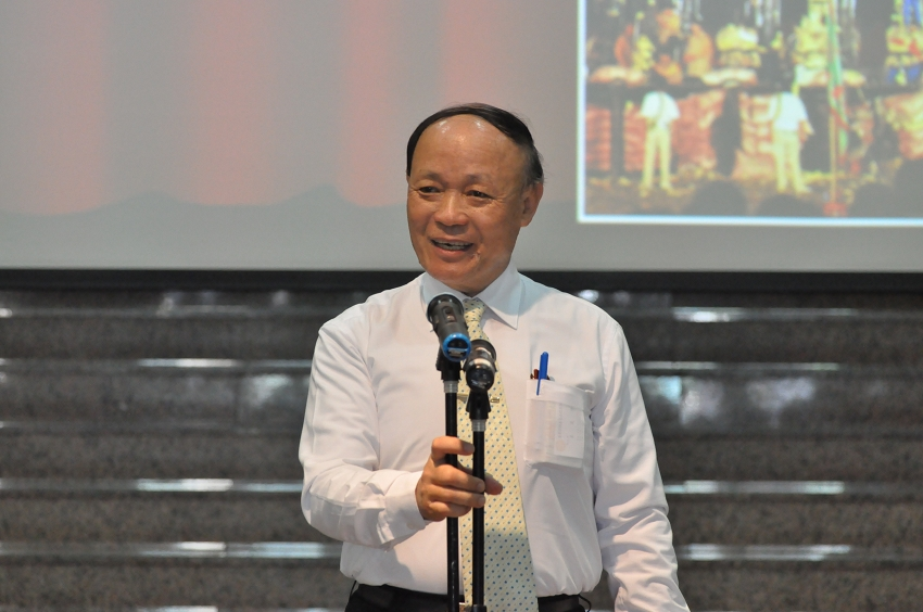 臺灣省政府教文及資料組廖登枝組長致詞