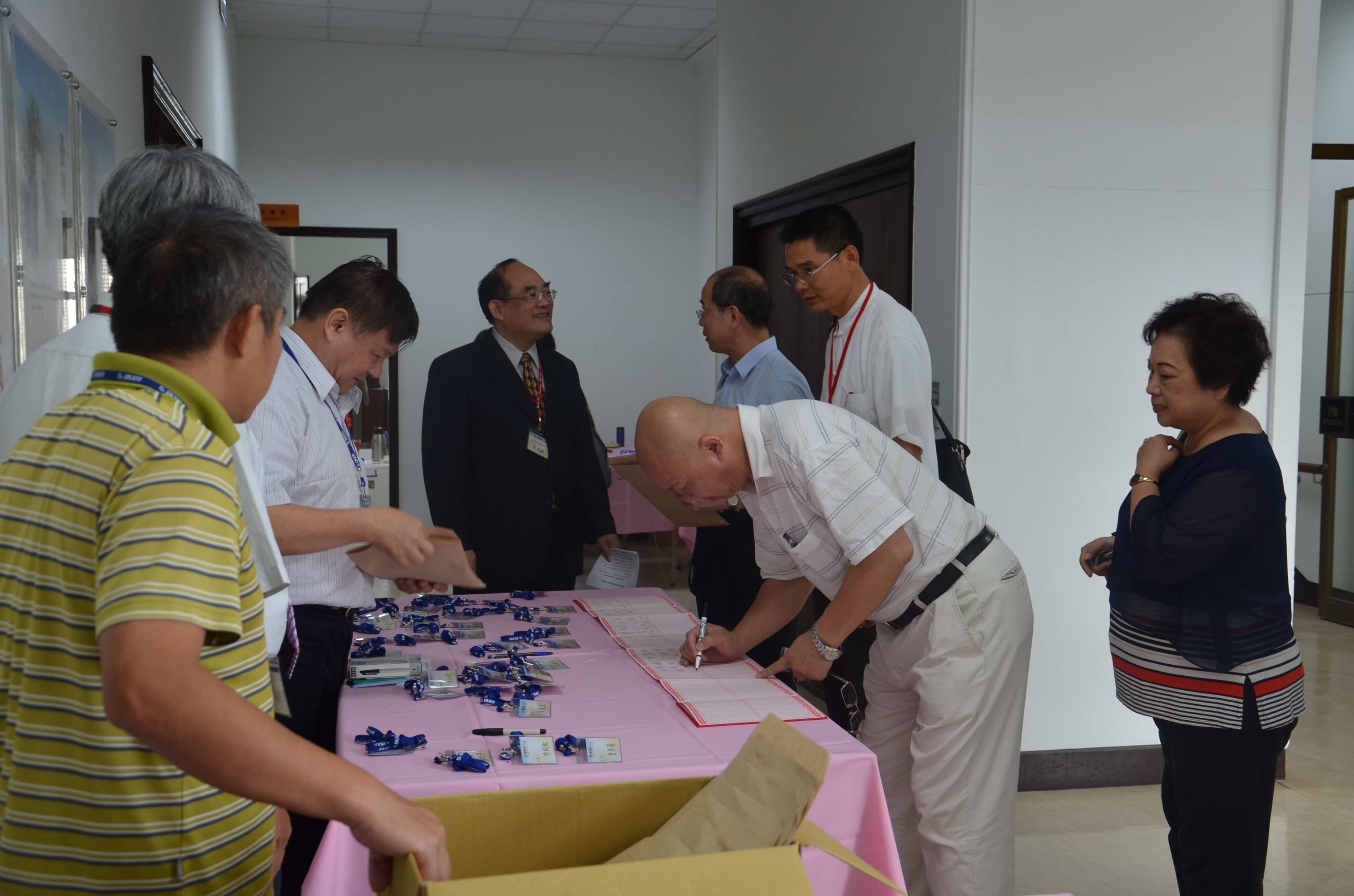 圖2：與會來賓報到