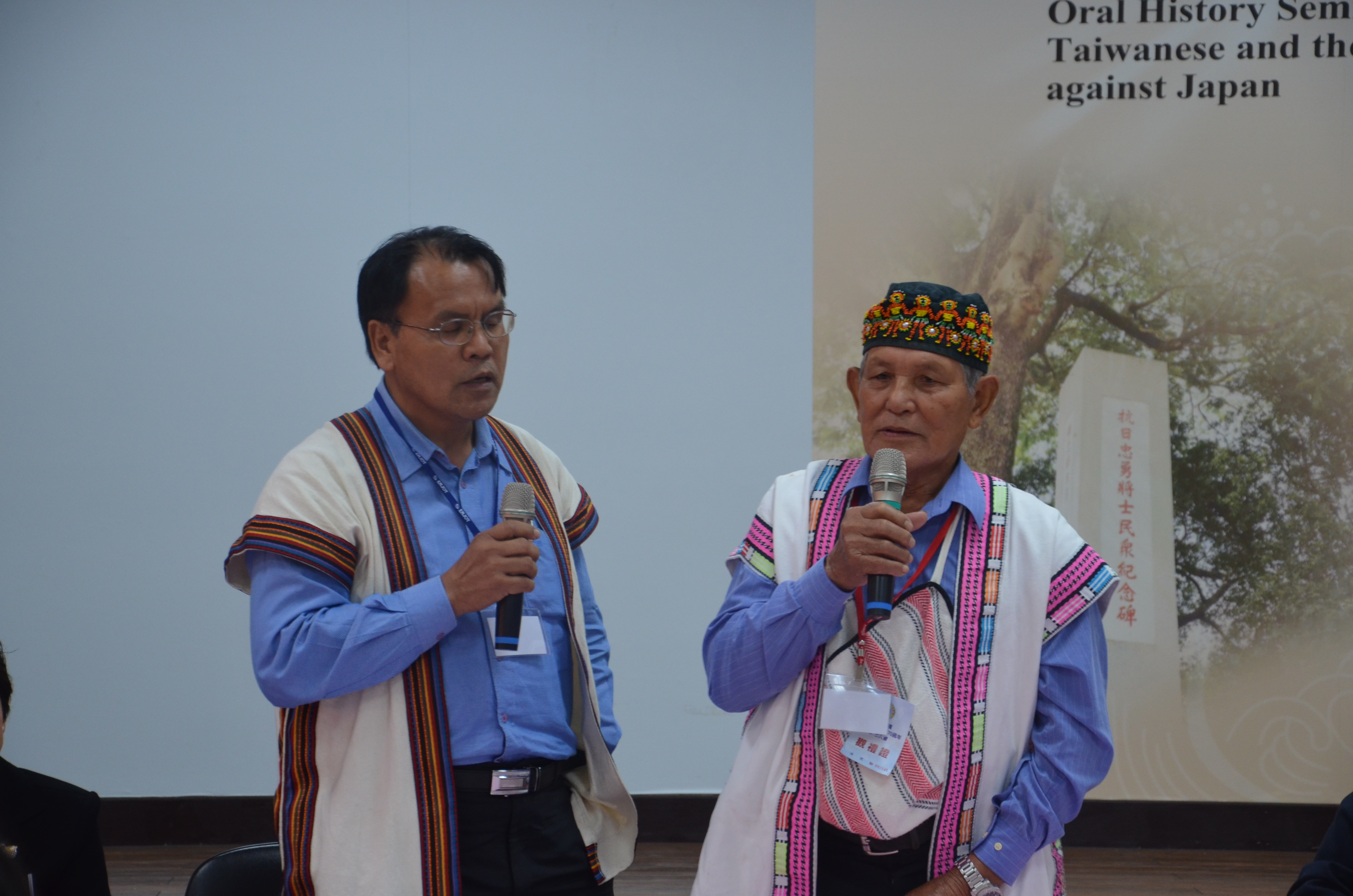 圖11：與談人顏來福（右）、翻譯：顏國經（左）。