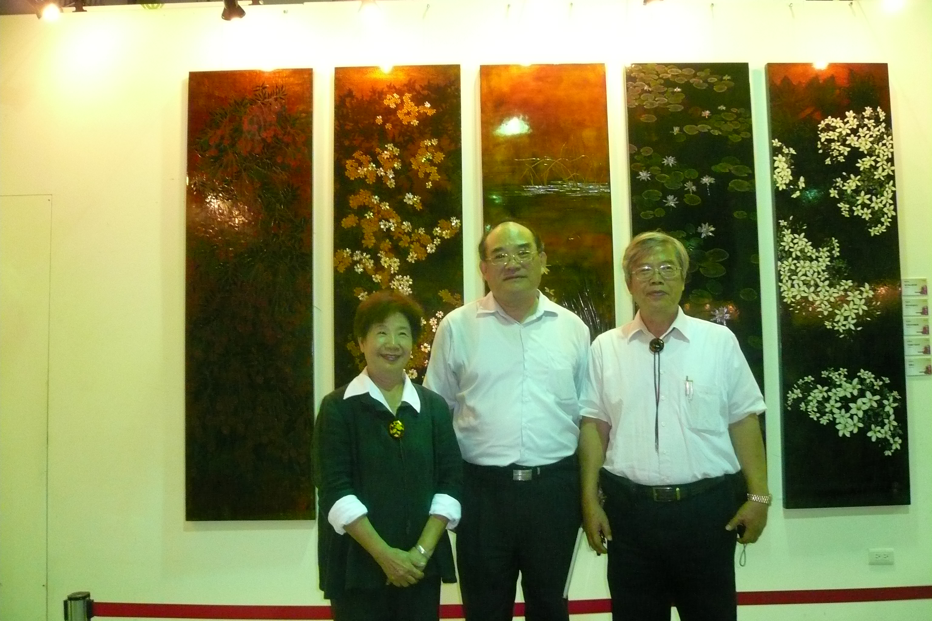 圖6、張鴻銘館長（中）與黃麗淑老師伉儷合影