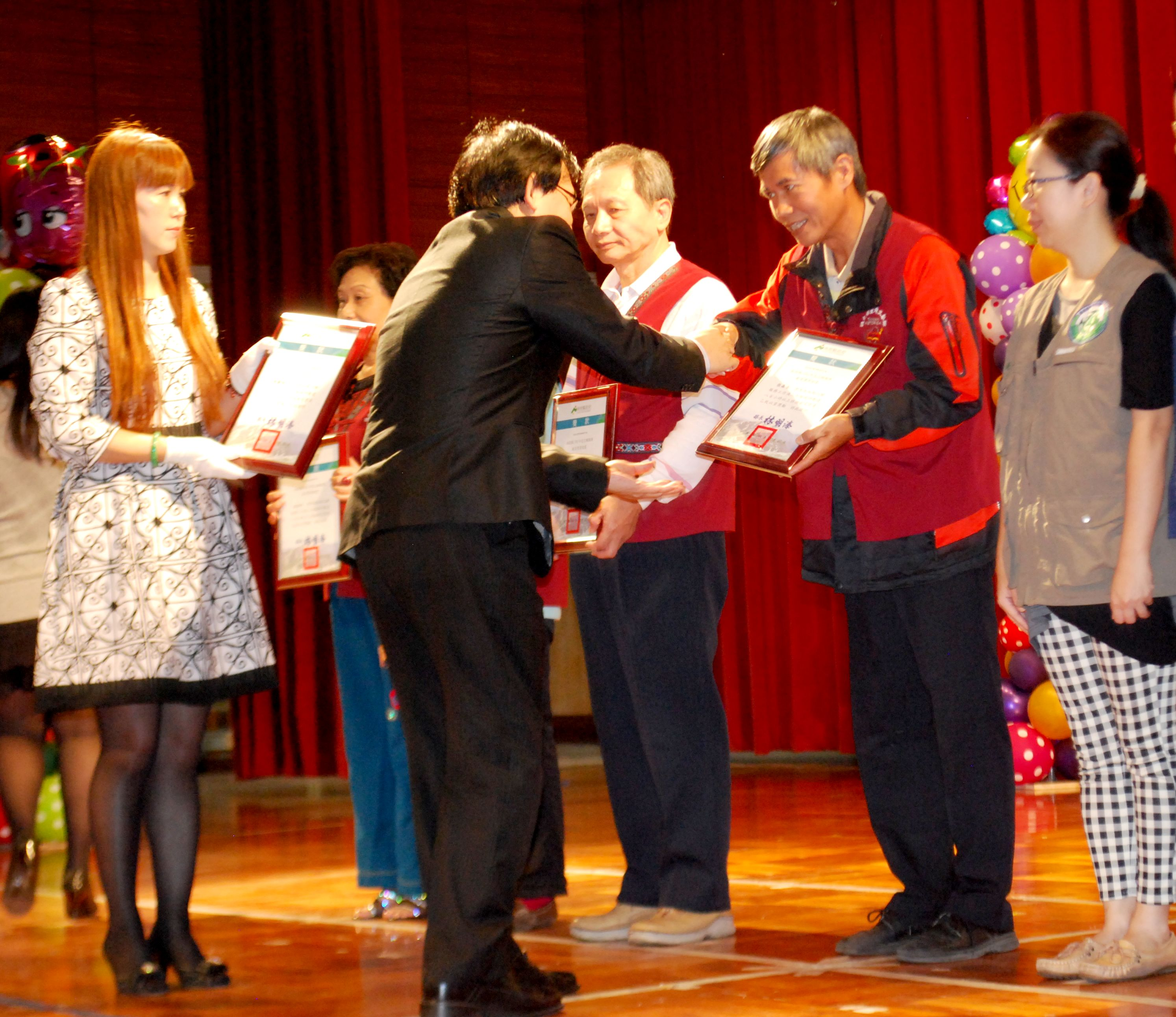 圖8.大會頒獎一景