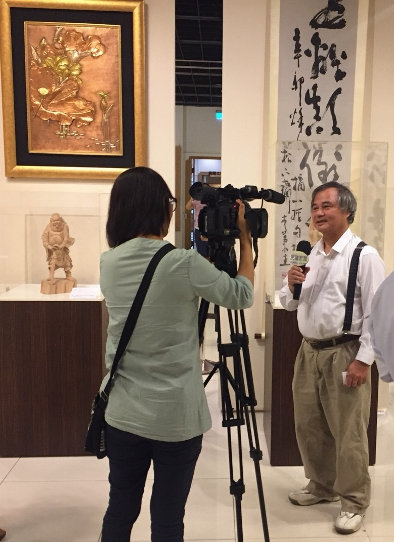 圖12：李秉圭大師接受媒體採訪