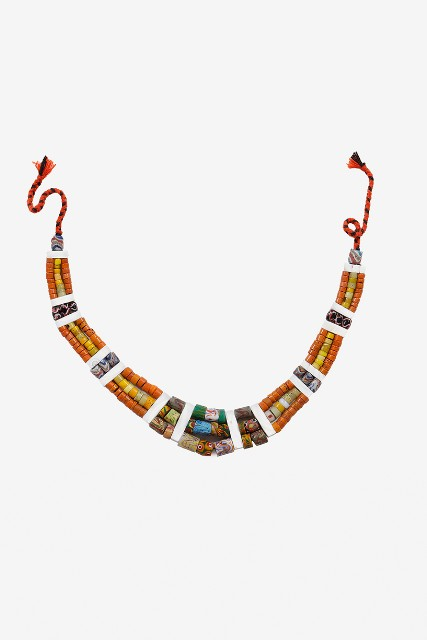 圖4：魯凱族複串琉璃珠頸飾（本館館藏，登錄號20110010055）