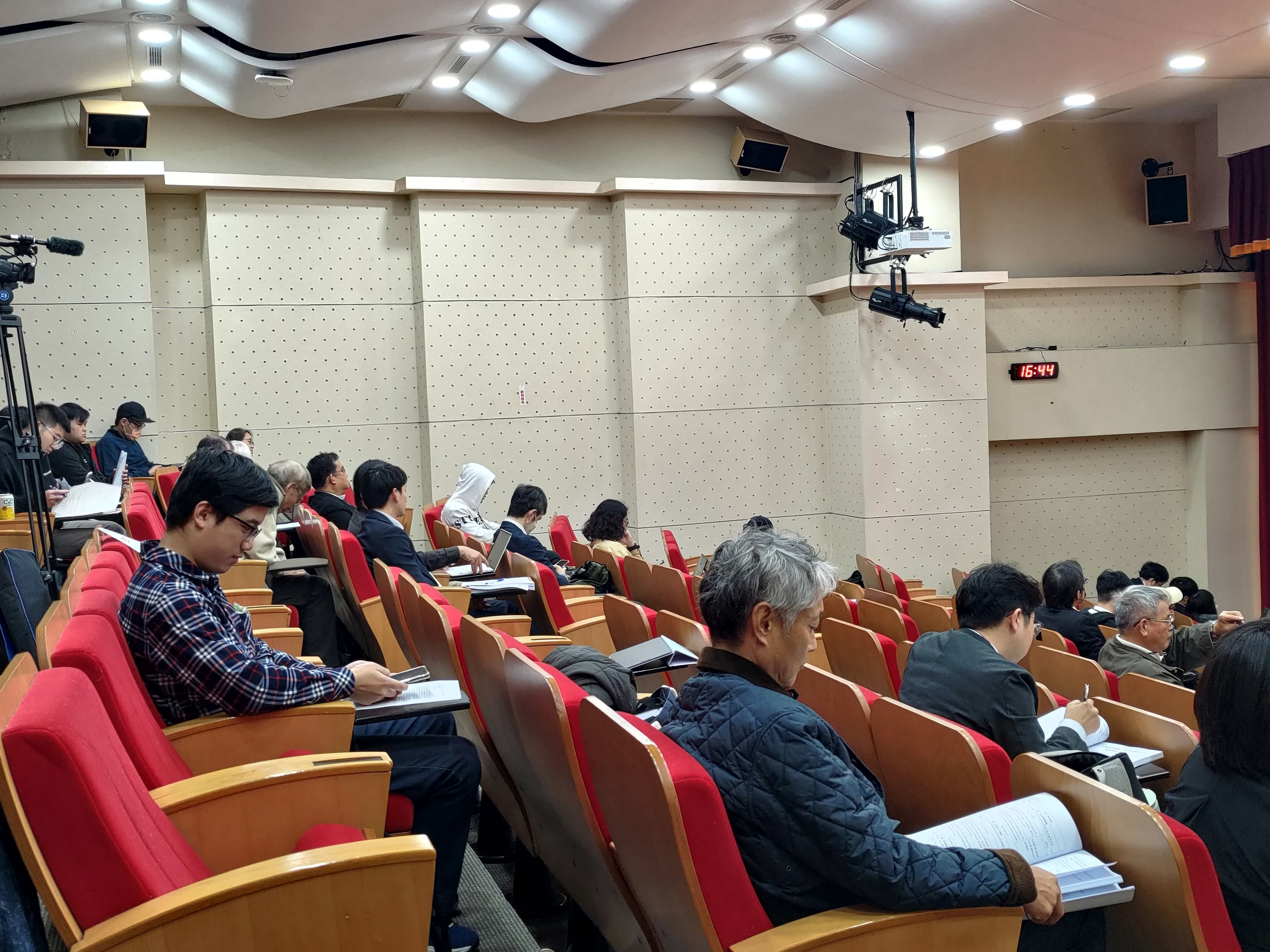 圖3：研討會現場1