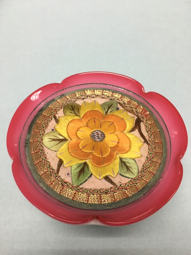 圖9：冰碗、看花、圓玻璃片組合