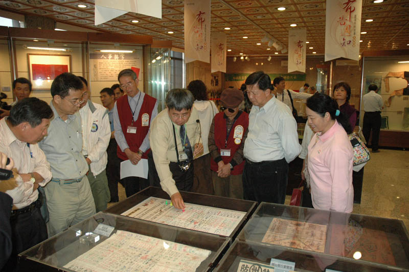 策展人林文龍研究員導覽-升官圖解說