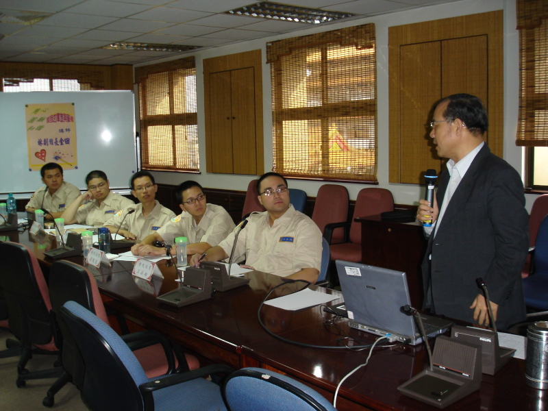 本館林副館長金田講授:軍旅與藝術課程