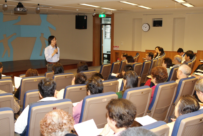 馬叔禮老師演講一景