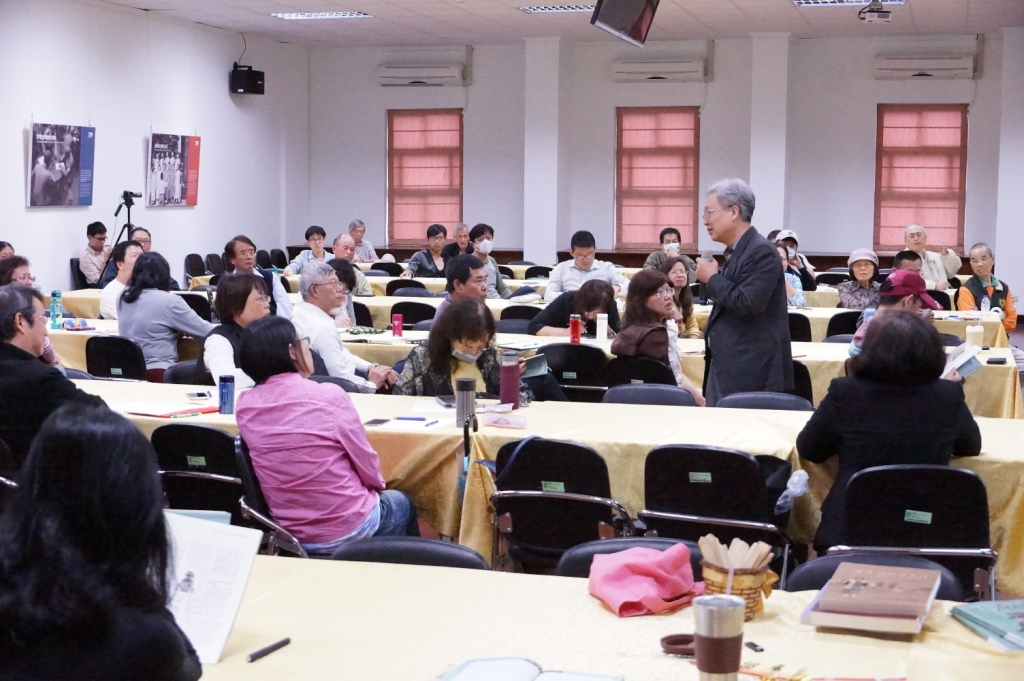  圖4：林修澈教授演講