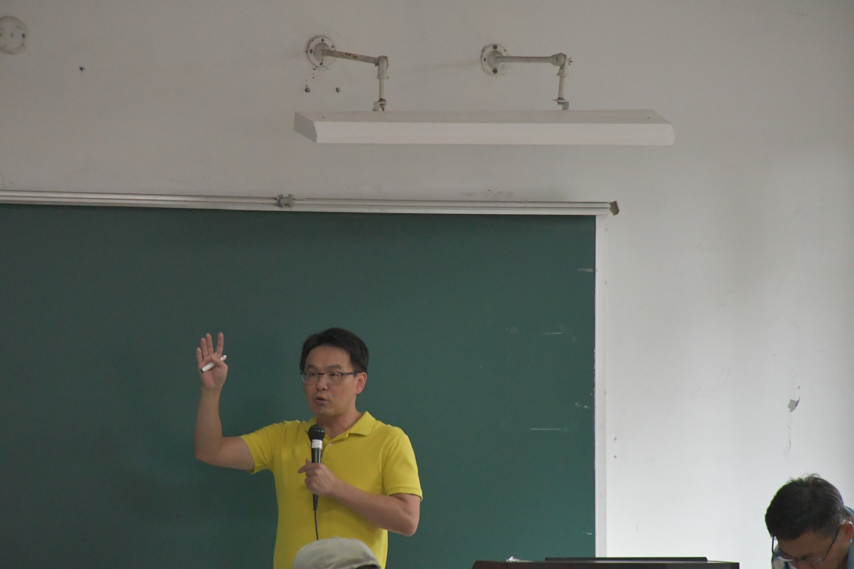 圖11：「建置海山數位資料庫」張智傑老師，講解「步佈臺灣」數位走讀地圖資料庫使用方式