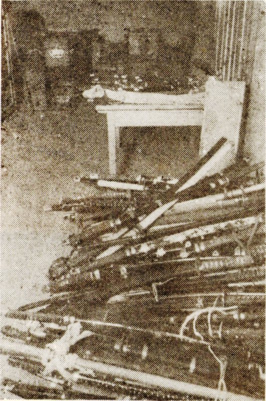 圖四(收繳之日本軍刀及物品)