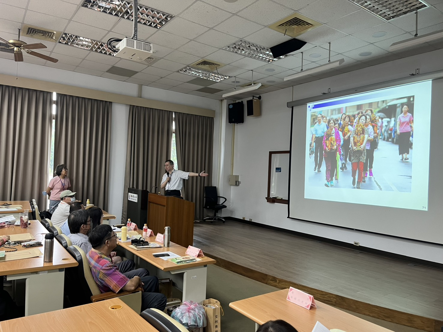 圖9：上課情形2