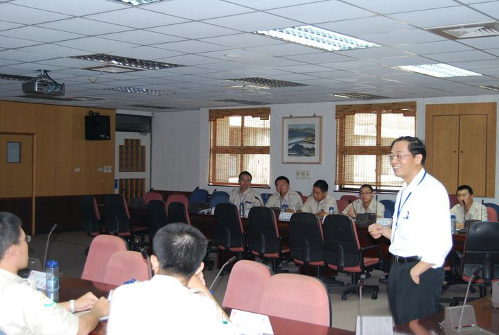 本館黃秘書宏森講授