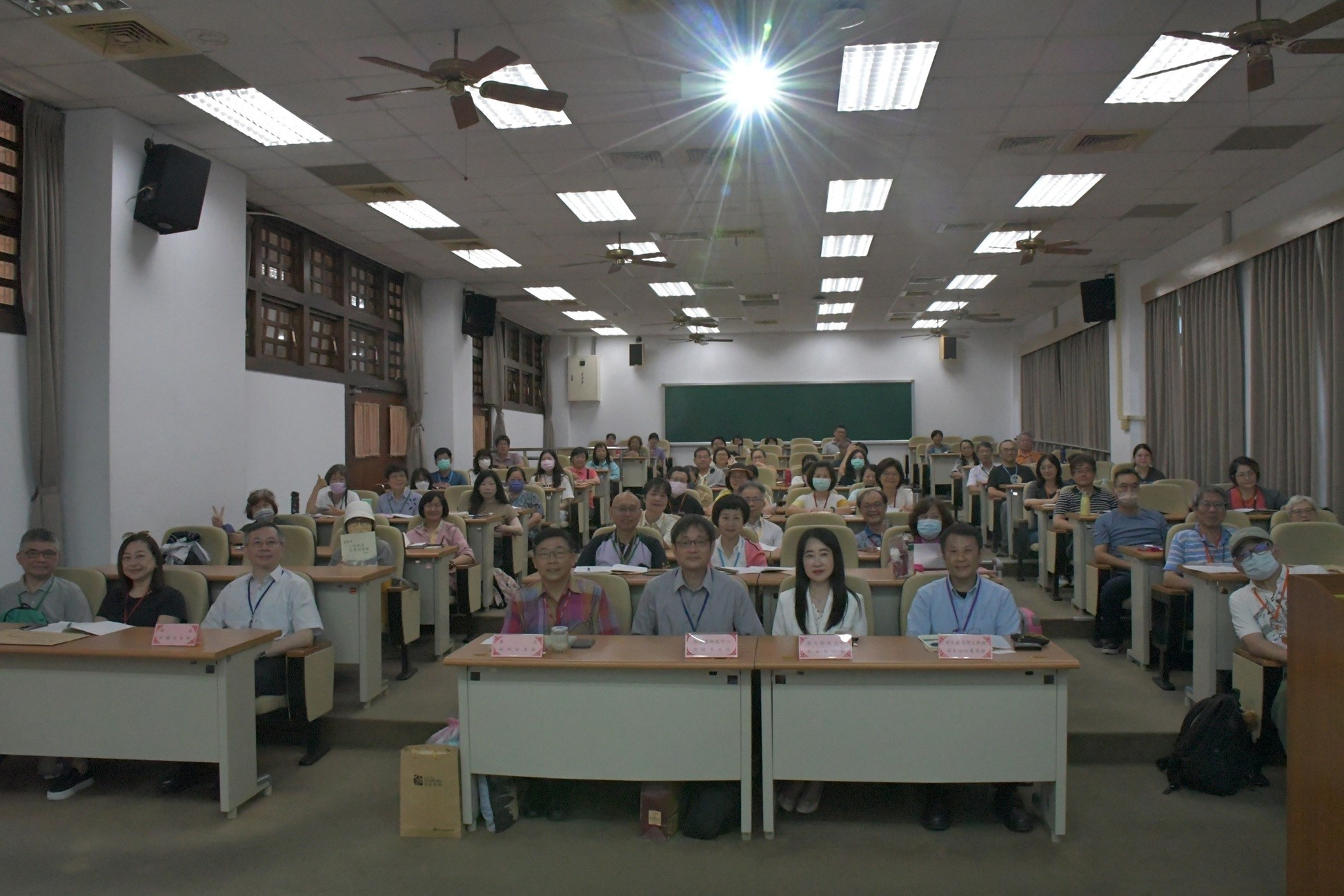 圖5：始業式大合照