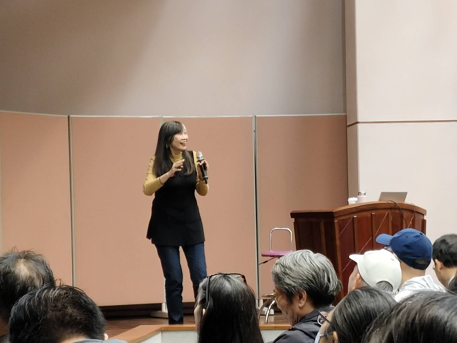 圖3：詹素娟老師演講（一）