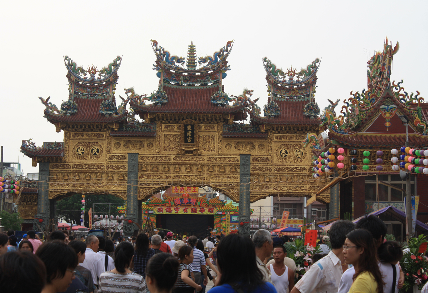 圖三：東隆宮牌樓