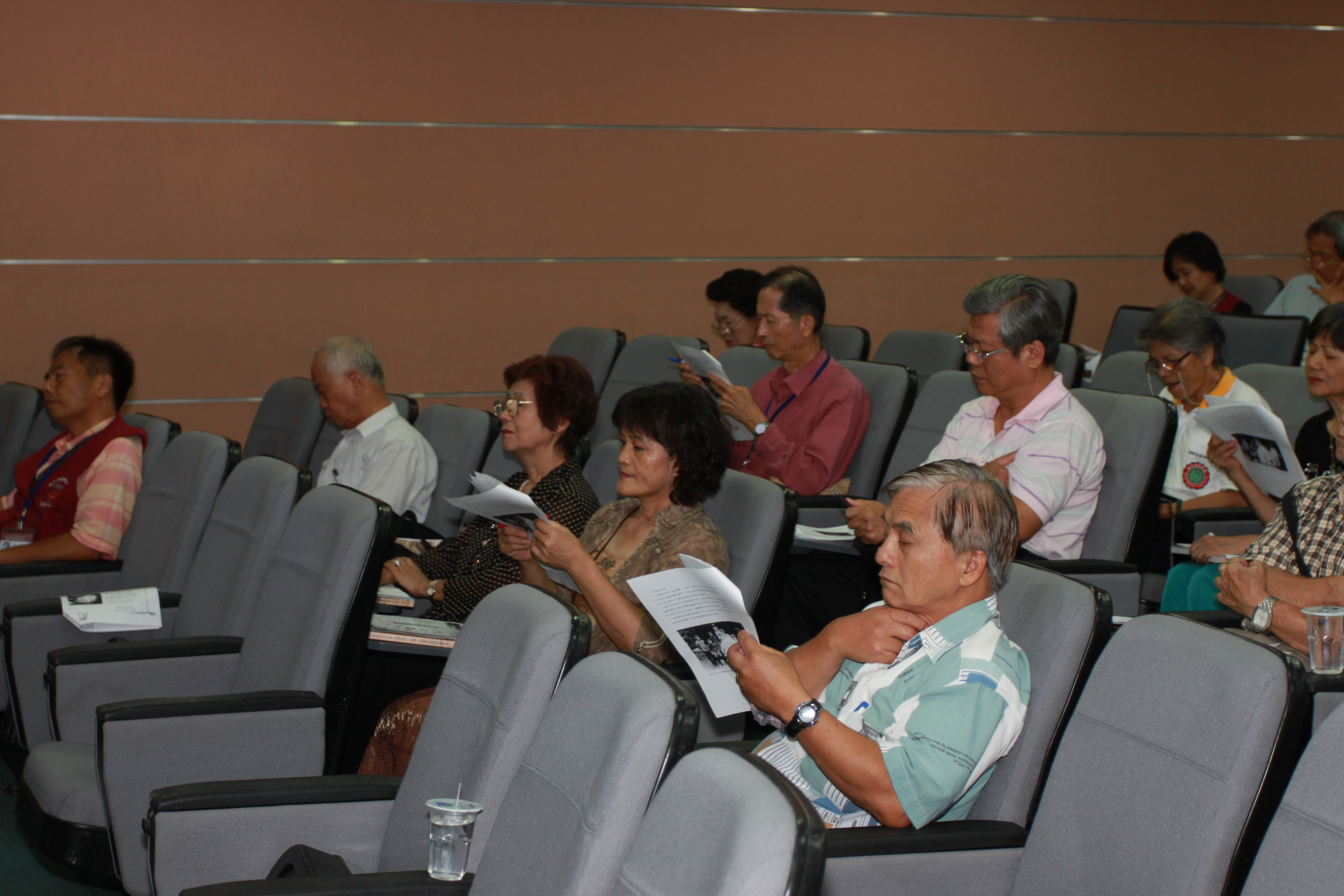 圖3:本館志工上課聽講現場