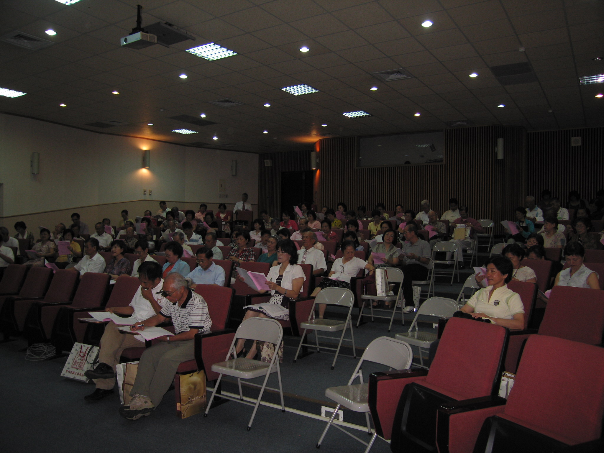 志工伙伴們踴躍出席本次大會